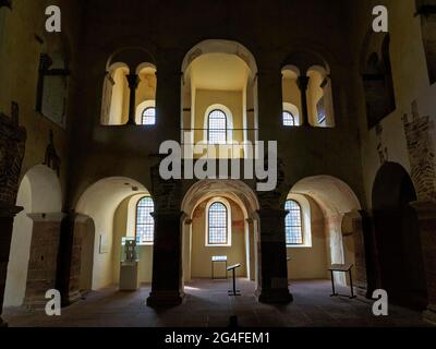 Ancienne église abbatiale, œuvre carolingienne de l'Ouest, patrimoine culturel mondial Château de Corvey, Hoexter, Weserbergland, Rhénanie-du-Nord-Westphalie, Allemagne Banque D'Images