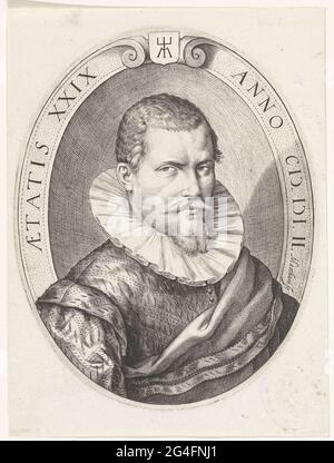 . Portrait d'un homme inconnu de 29 ans : buste ovale à droite. Tasse avec cheveux courts, fausse barbe et petite barbe. Voiture pliante à plat. Banque D'Images