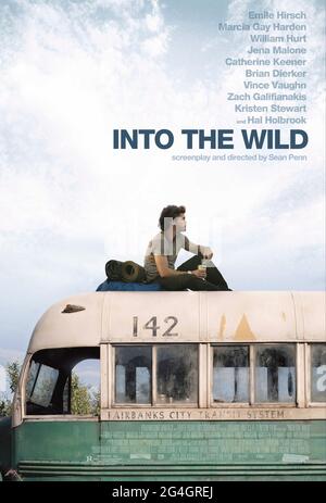 Into the Wild (2007) dirigé par Sean Penn et avec Emile Hirsch, Vince Vaughn et Catherine keener. La vraie histoire de Christopher McCandless qui se perd dans le désert et garde un journal d'enregistrement de son voyage et de la mort éventuelle. Banque D'Images