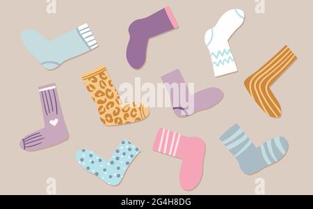 Ensemble de chaussettes modernes colorées. Accessoires tendance en forme de doodle. Divers tissus de pied en coton. Collection de chaussettes à motif dessins animés pour le Web et l'imprimé, pour Illustration de Vecteur