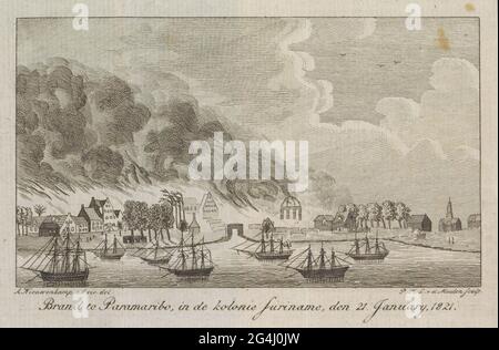 Incendie à Paramaribo, 1821; marque à Paramaribo, dans la colonie du Suriname, le 21 janvier 1821. Vue sur le grand feu dans la ville de Paramaribo le 21 janvier 1821. Vue sur la ville depuis l'eau, pour le kusr couché quelques voiliers pour l'ancre. Banque D'Images