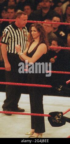 Stephanie McMahon 2000 Photo de John Barrett/PHOTOlink Banque D'Images