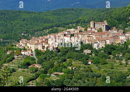 FRANCE. VAR (83), FAYENCE, VILLAGE DE CALLIAN Banque D'Images