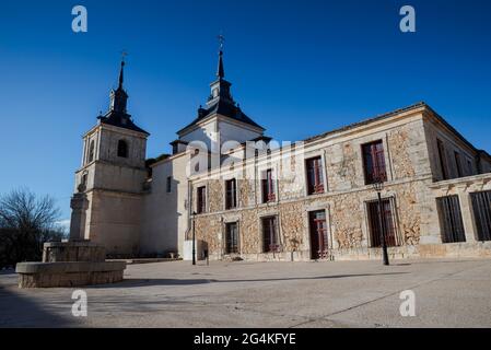 Église de San Francisco Javier. Construit entre 1709 et 1713, il se trouve à Nuevo Baztan, une petite ville de la province de Madrid, en Espagne. Banque D'Images