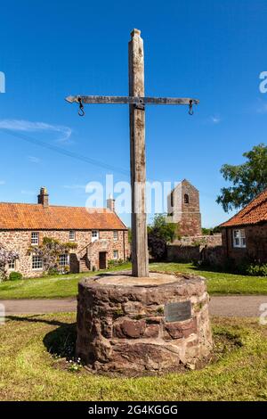 Le tron était un équilibre de faisceau utilisé pour peser les sacs de laine lors d'une foire annuelle, Stenton, East Lothian Scotland Banque D'Images