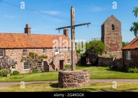 Le tron était un équilibre de faisceau utilisé pour peser les sacs de laine lors d'une foire annuelle, Stenton, East Lothian Scotland Banque D'Images