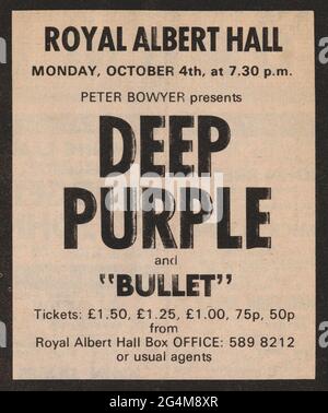 Deep Purple, groupe de rock dur britannique, années 1970. Des publicités presse vintage pour des concerts en direct dans le Royal Albert Hall 1971 et la tournée britannique 1973. Ritchie Blackmore, Jon Lord, Ian Gillan, Ian Paice, Roger Glover. C'est la célèbre ligne qui a enregistré l'album machine Head et Smoke on the Water Hit single. Autres souvenirs disponibles. Banque D'Images