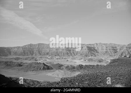 Vue depuis le sommet du mont Timna, le parc Timna, Arava, la vallée du Rift, Israël Banque D'Images