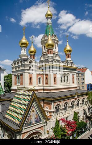 La splendide cathédrale orthodoxe russe Saint-Nicolas est située dans le troisième quartier de Vienne, au cœur du quartier diplomatique de la ville. Banque D'Images