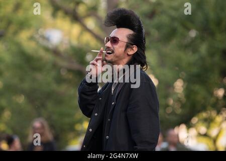 Portrait d'un membre d'un club de rockabilly japonais dans le parc Yoyogi près de Harajuku, Tokyo, Japon Banque D'Images