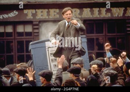 Liam Neeson, « Michael Collins » (1996) Warner Bros. / référence du dossier : 34145-328THA Banque D'Images