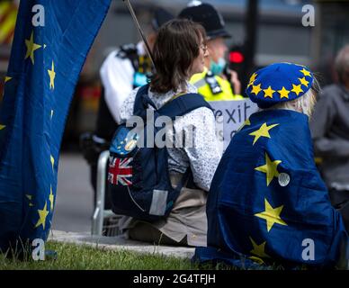 Londres, Royaume-Uni. 23 juin 2021 : manifestation à l'échelle du Royaume-Uni contre « ce gouvernement corrompu ». Crédit: Loredana Sangiuliano/Alamy Live News Banque D'Images
