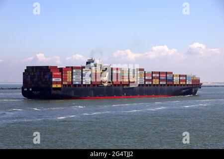 Le navire à conteneurs Sealand Illinois atteindra le port de Rotterdam le 29 mai 2021. Banque D'Images