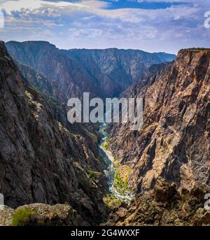 VEW de la rivière Gunnison depuis le sentier Cedar point Black Canyon de la Gunnison Banque D'Images