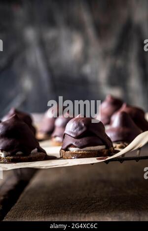Guimauves au chocolat maison Banque D'Images