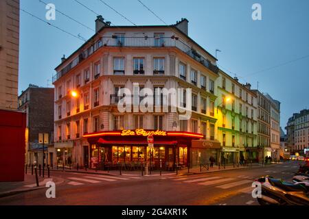 FRANCE, PARIS (75020), RUE DE BELLEVILLE, BAR LA CAGNOTTE Banque D'Images