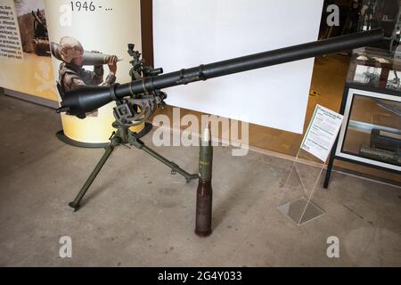 Musée de l'Artillerie - Draguignan (Var,France) : canon sans pétrole 75 mm Banque D'Images