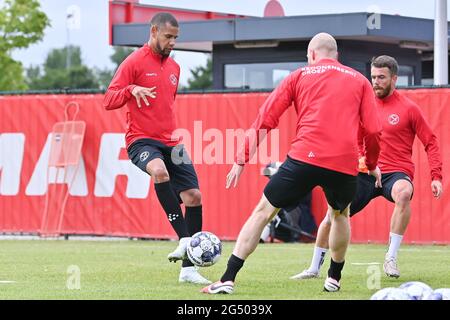 ALMERE, PAYS-BAS - JUIN 24: Ramon Leeuwin de Almere City FC lors de la première session de formation de la saison 2021/2022 de Almere City FC à Yanmar Stadion le 24 juin 2021 à Almere, pays-Bas (photo de Patrick Goosen/Orange Pictures) Banque D'Images