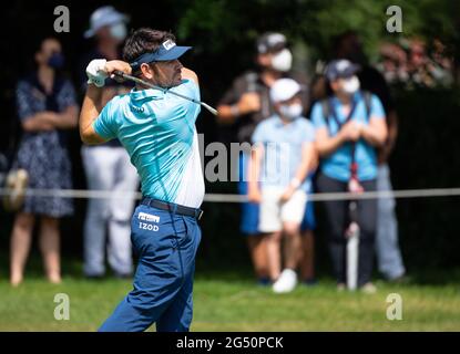 Moosinning, Allemagne. 24 juin 2021. Golf: Circuit européen - International Open, singles, Men, 1er tour. Louis Oosthuizen d'Afrique du Sud en action. Credit: Sven Hoppe/dpa/Alay Live News Banque D'Images