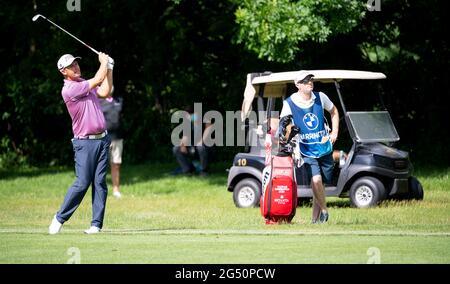 Moosinning, Allemagne. 24 juin 2021. Golf: Circuit européen - International Open, singles, Men, 1er tour. Padraig Harrington d'Irlande en action. Credit: Sven Hoppe/dpa/Alay Live News Banque D'Images