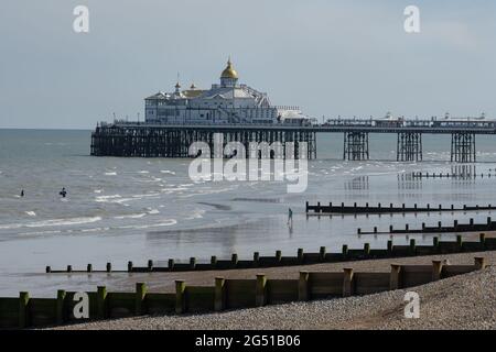 La jetée d''Eastbourne, East Sussex, UK Banque D'Images