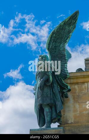 Détails du Niederwald Memorialof 1883 à Rüdesheim, célèbre village viticole dans le paysage du Rheingau sur le Rhin, Hesse, Allemagne, Europe Banque D'Images