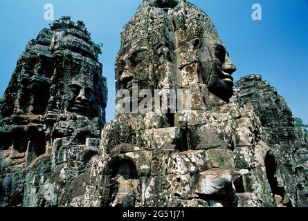 Sculptures et architecture ancienne, Temple Bayon, Angkor Thom, Siem Reap, Cambodge Banque D'Images