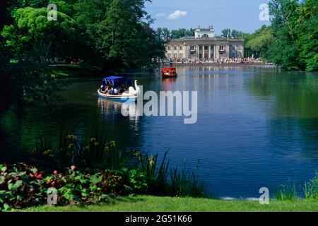 Palais Lazienki (palais sur l'île), Parc des bains royaux, Varsovie, Voïvodeship de Masovian, Pologne Banque D'Images