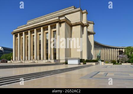 FRANCE. PARIS (16). L'ESPLANDE DU PALAIS DE CHAILLOT PENDANT LA DÉTENTION D'AVRIL 2020. Banque D'Images