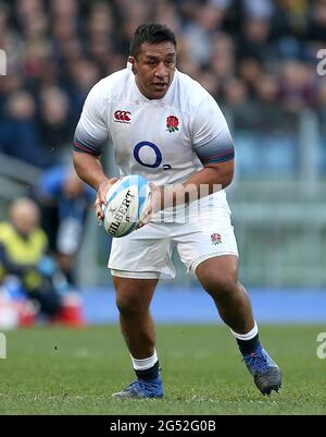 Photo du dossier datée du 04-02-2018 du Mako Vunipola d'Angleterre. Date de publication : vendredi 25 juin 2021. Banque D'Images