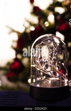 Table des fêtes d'hiver décorations de table des fêtes d'hiver. Bonne année et Joyeux fête de Noël préparation.ecorations. Bonne année et Joyeux CH Banque D'Images