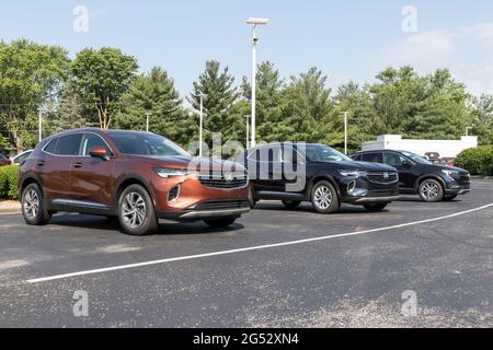 Kokomo, Circa, juin 2021 : exposition des vus Envision de Buick. L'Envision a intégré Amazon Alexa, Apple CarPlay et Android Auto. Banque D'Images