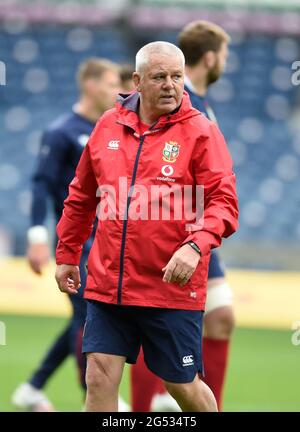 Édimbourg, Royaume-Uni. 25 juin 2021. Murrayfield, Édimbourg, Royaume-Uni. 25 juillet 2021 : l'entraîneur en chef des Lions britanniques et irlandais Warren Gatland pendant la course de l'équipe de rugby des Lions britanniques et irlandais à BT Murrayfield, Édimbourg, Royaume-Uni. Crédit : Ian Rutherford/Alay Live News Banque D'Images