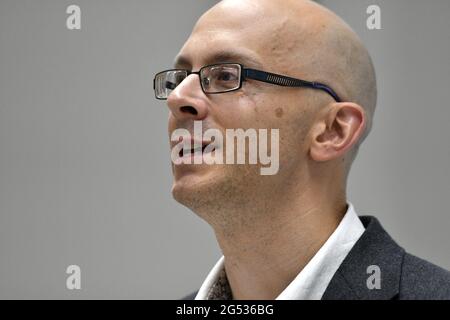 Tim Harford, journaliste britannique et écrivain économique, donne une leçon de reconnaissance à l'université Bocconi de Milan, en Italie. Banque D'Images