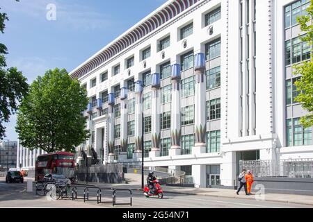 The Art Deco Carreras Building, Hampstead Road, Camden Town, London Borough of Camden, Greater London, Angleterre, Royaume-Uni Banque D'Images