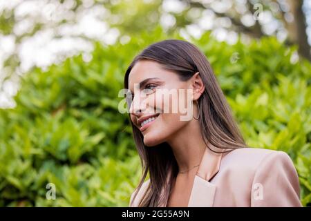 Düsseldorf, Allemagne. 25 juin 2021. Sophia Thomalla, actrice, vient au studio au siège de la CDU pour une conférence en ligne sur Facebook "Laschet rencontre Sophia Thomalla". Thomalla est membre de la CDU depuis 2012. Récemment, elle a avoué ne pas être un fan de Laschet jusqu'à présent, mais qu'elle pourrait être mieux enseignée. Credit: Rolf Vennenbernd/dpa-Pool/dpa/Alay Live News Banque D'Images