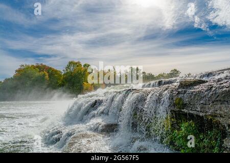 Panorama de Scenic Healey Falls Havelock Ontario Canada à l'automne Banque D'Images