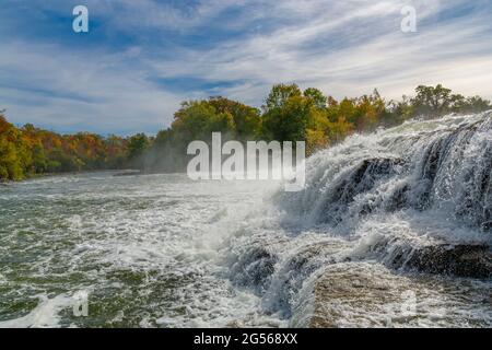 Panorama de Scenic Healey Falls Havelock Ontario Canada à l'automne Banque D'Images