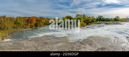 Panorama de Scenic Healey Falls Havelock Ontario Canada à l'automne Banque D'Images