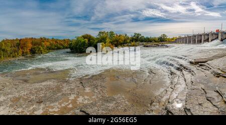 Panorama de Scenic Healey Falls Havelock Ontario Canada à l'automne Banque D'Images