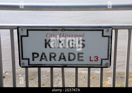 Kings Parade près de la rivière Mersey à Liverpool Banque D'Images