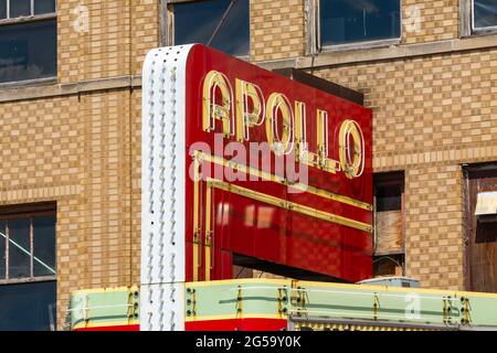 Princeton, Illinois - États-Unis - 15 juin 2021 : l'Apollo Theatre, initialement ouvert comme opéra dans les années 1880 et cinéma au début de 1900 Banque D'Images