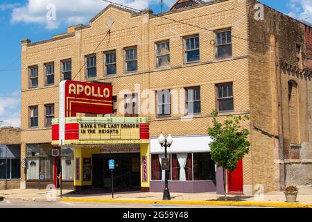 Princeton, Illinois - États-Unis - 15 juin 2021 : l'Apollo Theatre, initialement ouvert comme opéra dans les années 1880 et cinéma au début de 1900 Banque D'Images