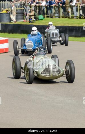 Voitures de course English Racing automobiles E Type GP1 voiture de course Grand Prix classique prenant part à l'événement Silver Arches au Goodwood Revival 2012 des voitures des années 1930 Banque D'Images