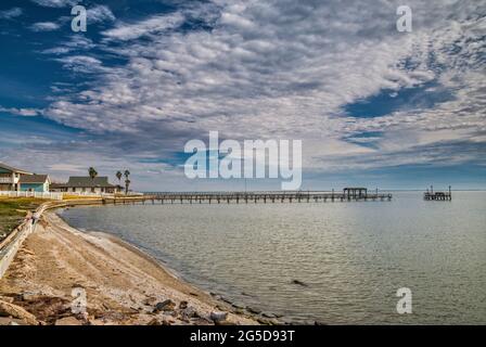 Baie de Baffin, côte du golfe, vue depuis le hameau de Riviera Beach, près de Kingsville, Texas, États-Unis Banque D'Images