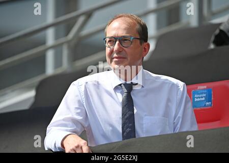 Nuremberg, Allemagne. 26 juin 2021. Alexander DOBRINDT sur la Tribune, image unique, motif unique découpé, portrait, portrait, Portrait, liste du Bundestag du CSU dans le stade Max Morlock à Nuernberg le 26 juin 2021. Credit: dpa/Alay Live News Banque D'Images