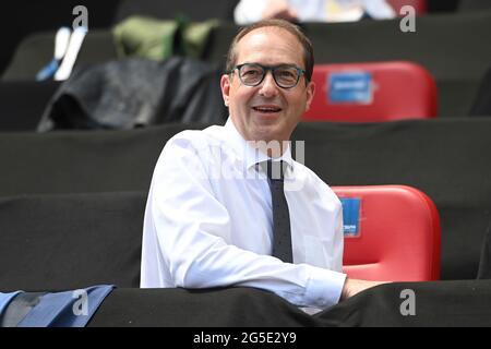 Nuremberg, Allemagne. 26 juin 2021. Alexander DOBRINDT dans les tribunes, image unique, motif unique découpé, portrait, portrait, portrait. Liste du Bundestag du CSU dans le stade Max Morlock à Nuernberg le 26 juin 2021. Credit: dpa/Alay Live News Banque D'Images