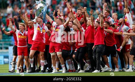 Twickenham, Londres, Royaume-Uni. 26 juin 2021. Finale du syndicat de rugby, Exeter Chiefs versus Harlequins; célébrations de l'équipe, lauréats Harlequins, 2021 Premiership champs Credit: Action plus Sports/Alay Live News Banque D'Images