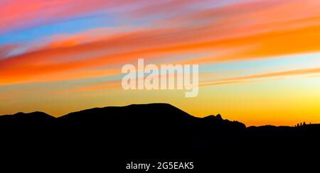 panorama d'un lever de soleil sur la montagne géante en sommeil près de helena, montana Banque D'Images