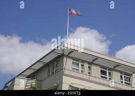 BERLIN/ALLEMAGNE le 04 juillet 2017. Les Américains survolent le bâtiment American Emassay le 4 juillet à Berlain Allemagne. (Photo.Francis Joseph Dean/Dea Banque D'Images